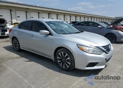 2016 Nissan Altima 2.5 z USA, uszkodzony, nr VIN 1N4AL3AP4GC227845